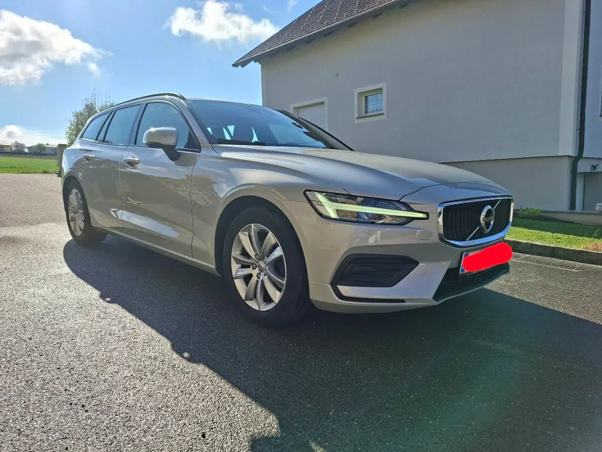 Volvo V60 2018 photo 2
