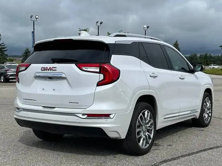GMC Terrain 2024 photo 5