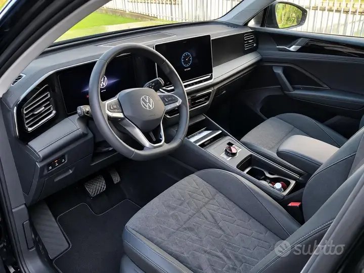 Volkswagen Tiguan 2024 photo 5