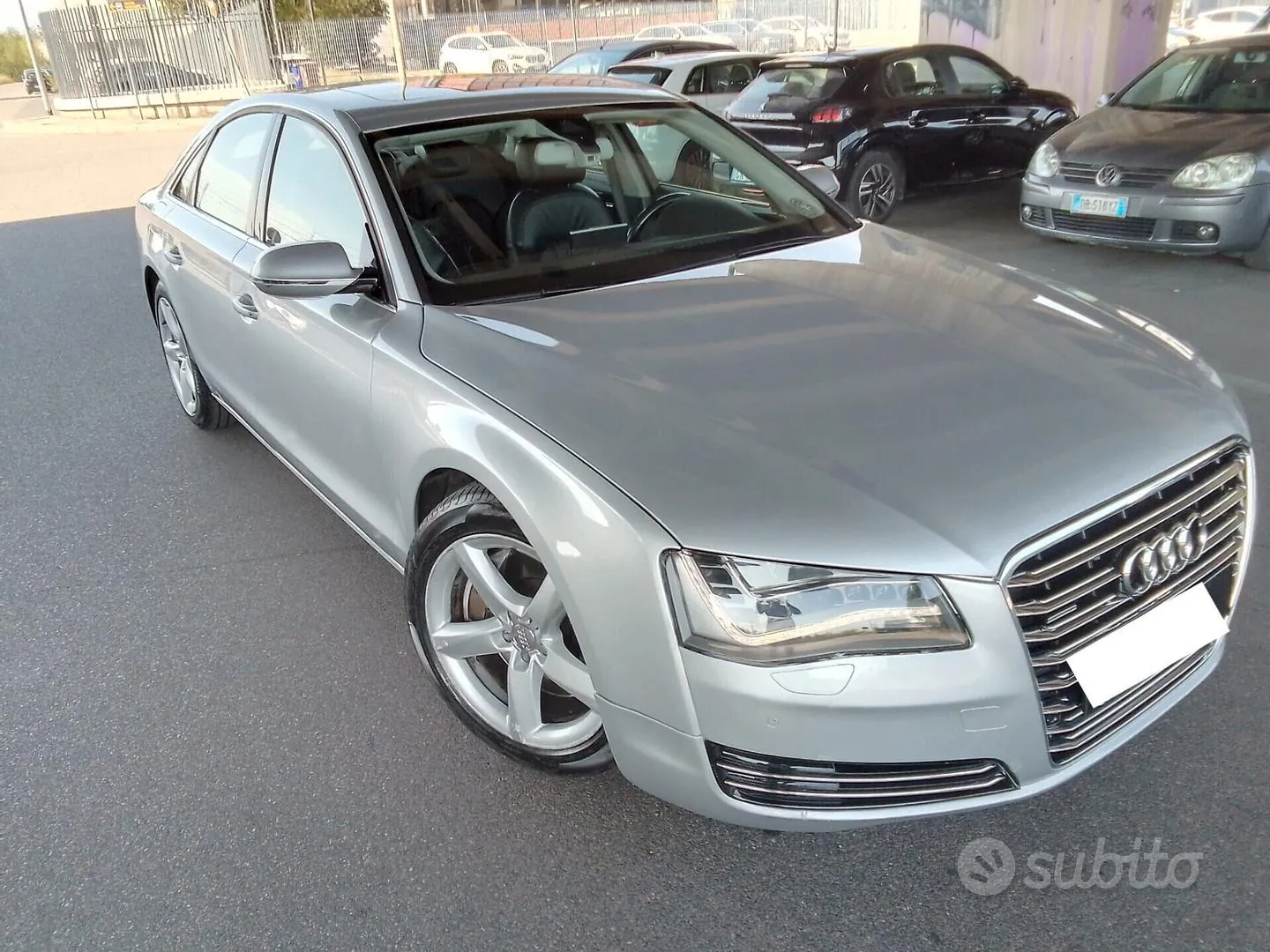 Audi A8 2011 photo 3