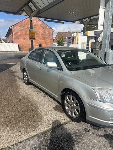 Toyota Avensis 2004 photo 3