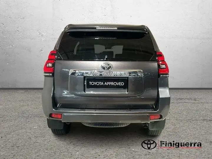 Toyota Land Cruiser 2019 photo 3