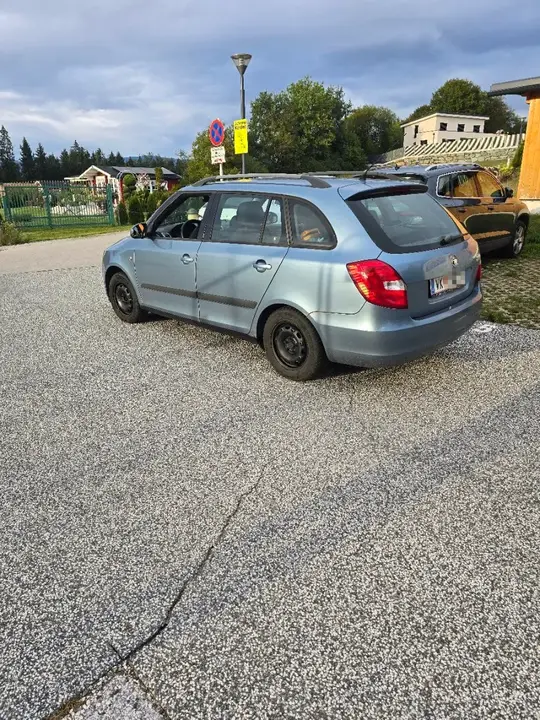 Skoda Fabia 2008 photo 3