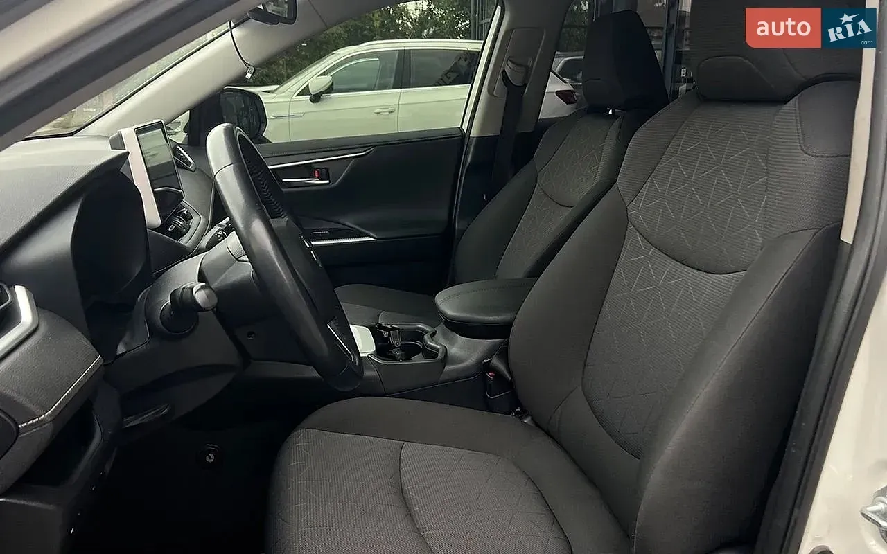 Toyota Rav4 2019 photo 3