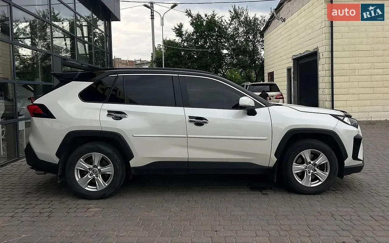 Toyota Rav4 2019 photo 5