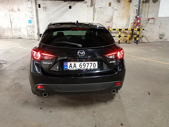Mazda 3 2015 photo 3