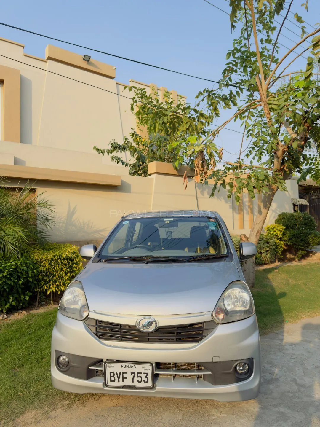 Daihatsu Mira