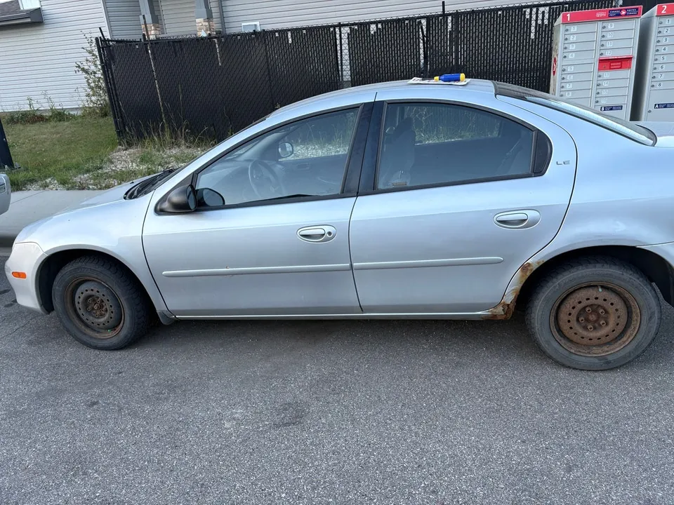 Chrysler Neon 2000 photo 4