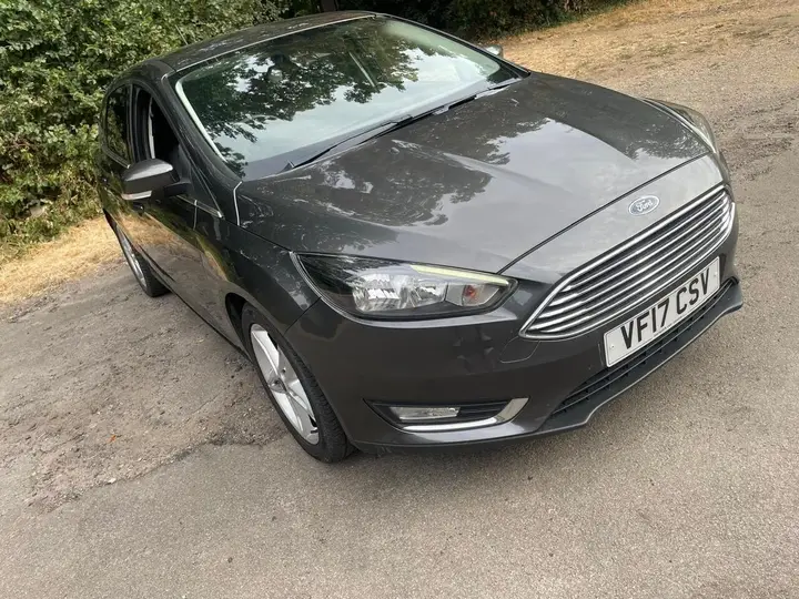 Ford Focus 2017 photo 2