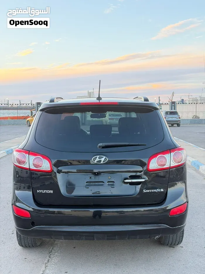 Hyundai Santa Fe 2012 photo 3