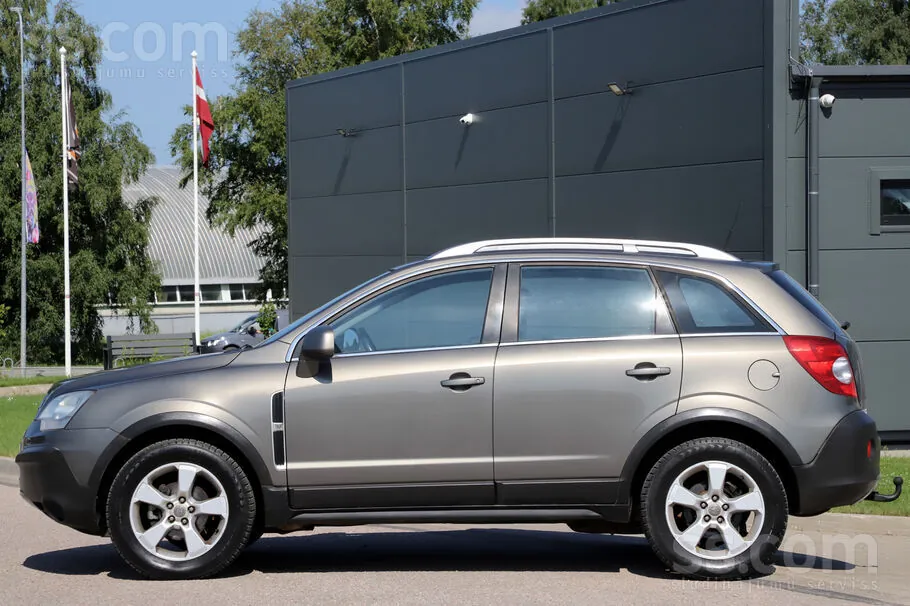 Opel Antara 2007 photo 2