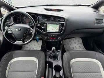Kia Proceed 2015 photo 2
