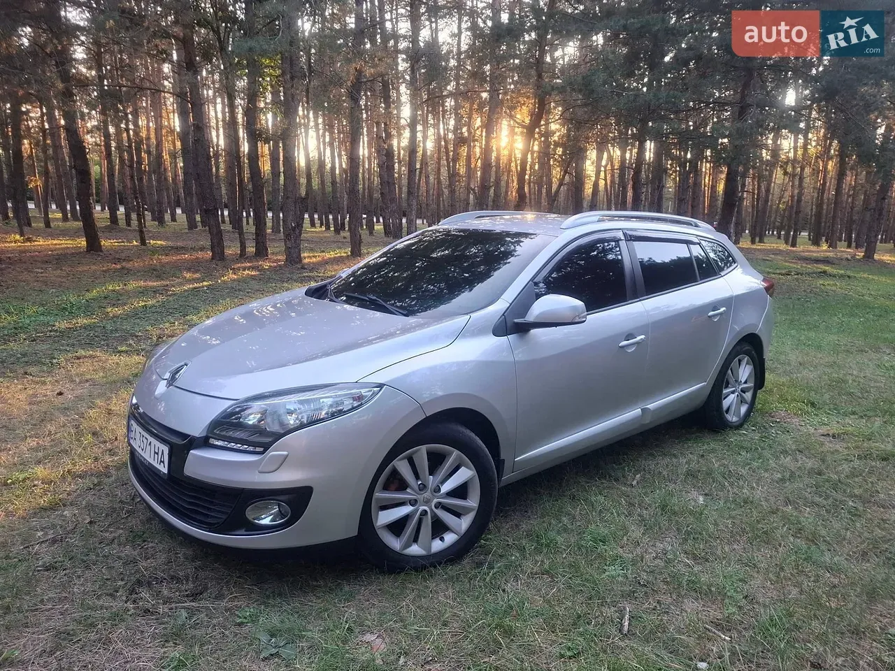 Renault Megane 2012 photo 2