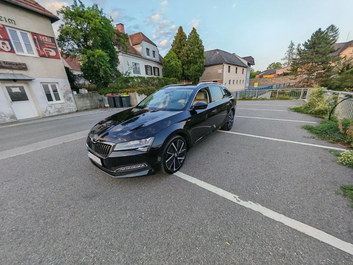 Skoda Superb 2020 photo 3