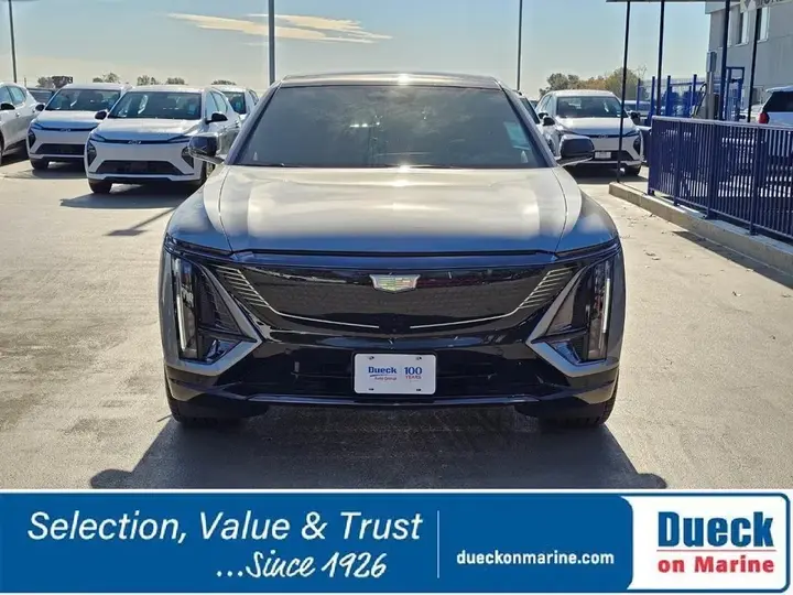 Cadillac Lyriq 2027 photo 3