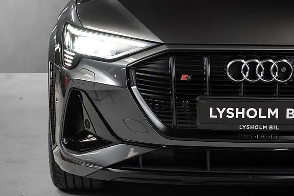 Audi E-Tron S 2022 photo 4
