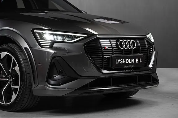 Audi E-Tron S 2022 photo 2