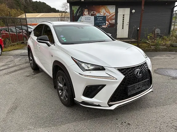 Lexus Nx300H 2017 photo 3