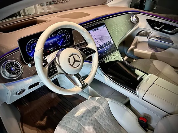 Mercedes-Benz Eqe350 2022 photo 3