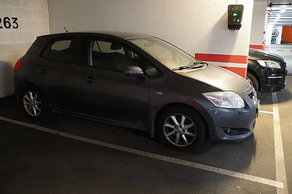 Toyota Auris 2008 photo 4