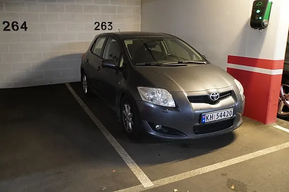 Toyota Auris 2008 photo 3