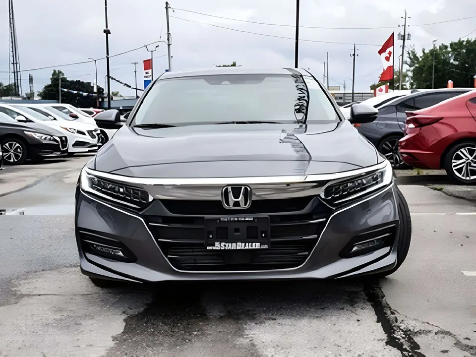 Honda Accord 2018 photo 2