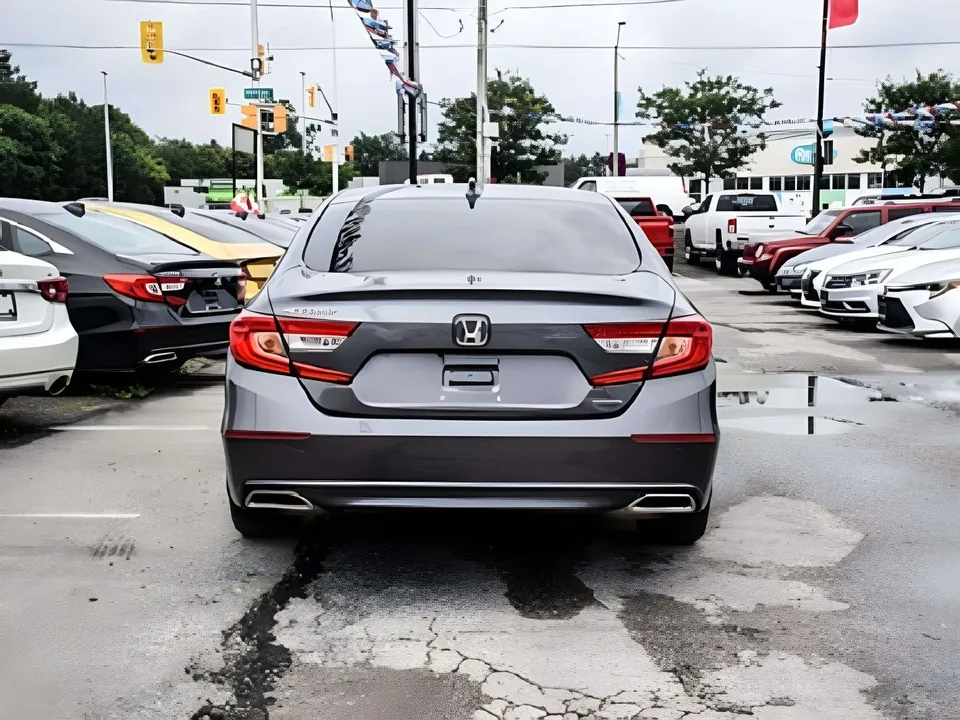 Honda Accord 2018 photo 3