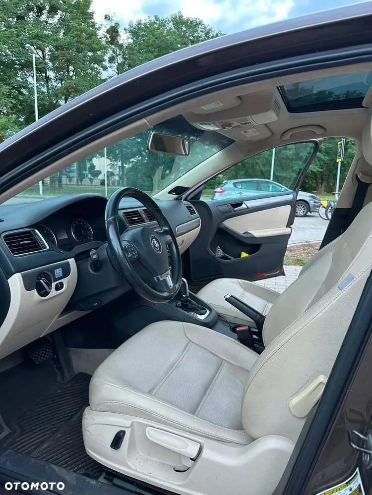 Volkswagen Jetta 2014 photo 4