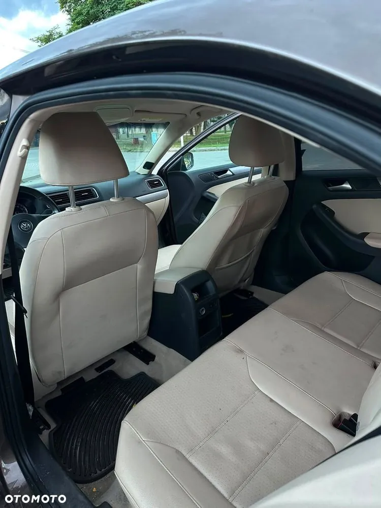 Volkswagen Jetta 2014 photo 3