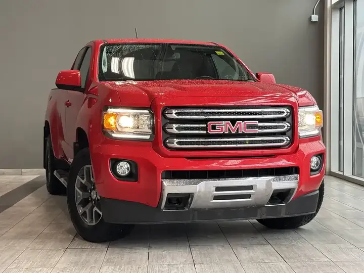 GMC Canyon 2015 photo 2