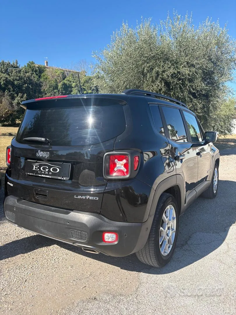 Jeep Renegade 2023 photo 3