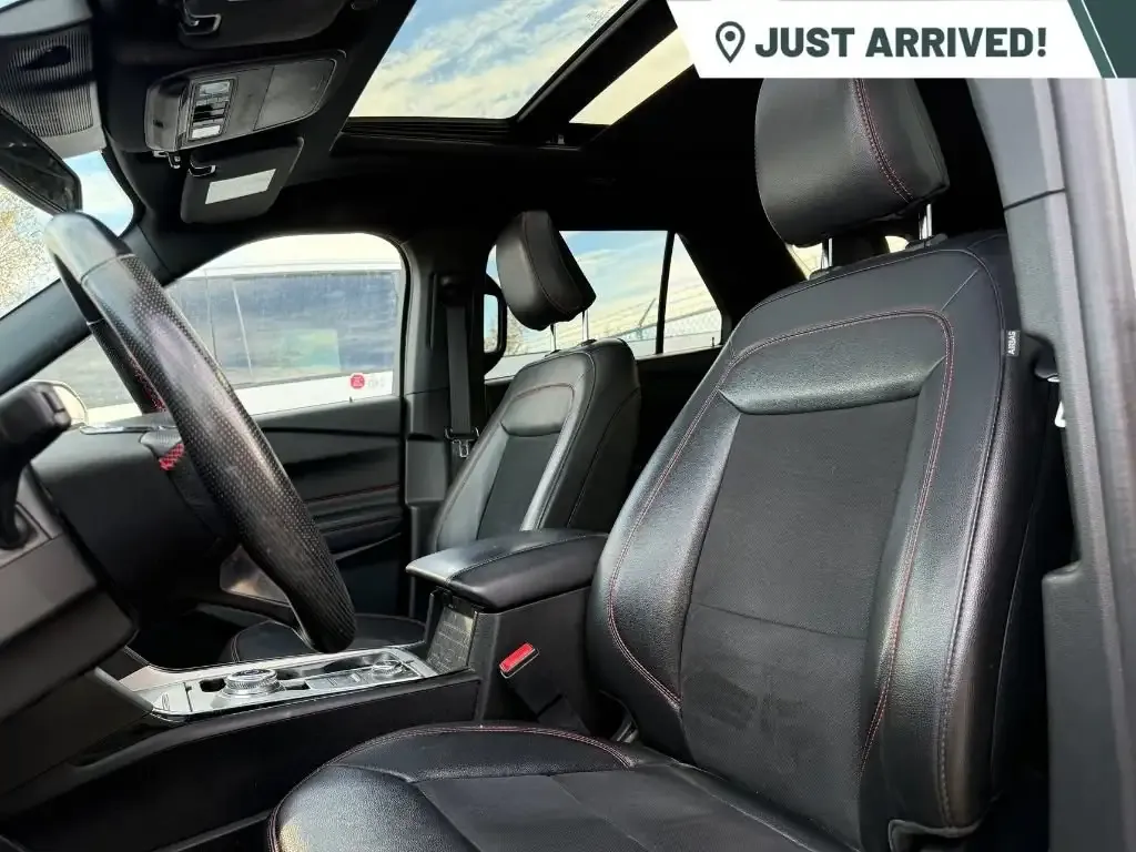 Ford Explorer 2022 photo 3
