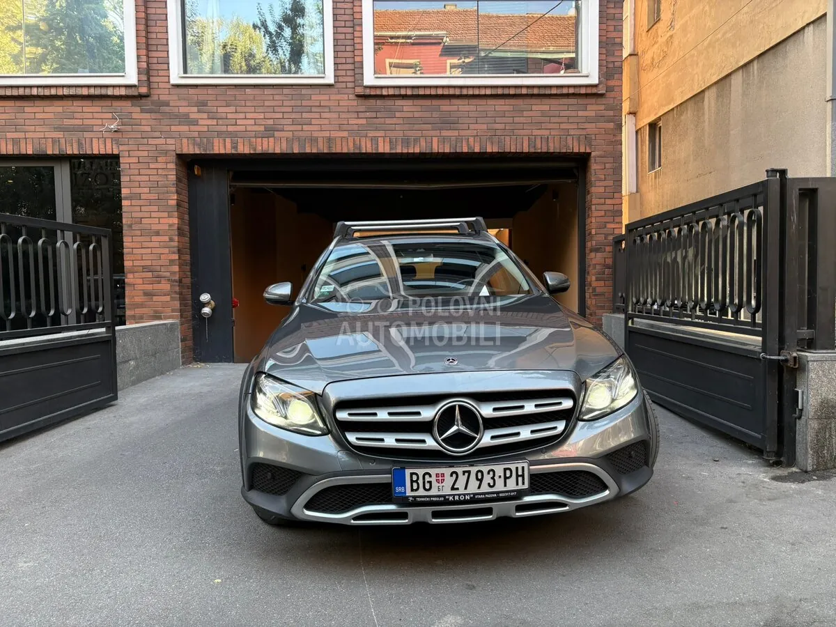 Mercedes-Benz E 220 2017 photo 4