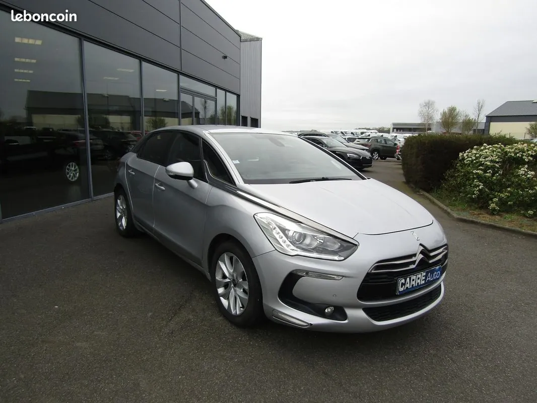 Citroen Ds5 2015 photo 2