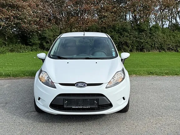 Ford Fiesta 2010 photo 4