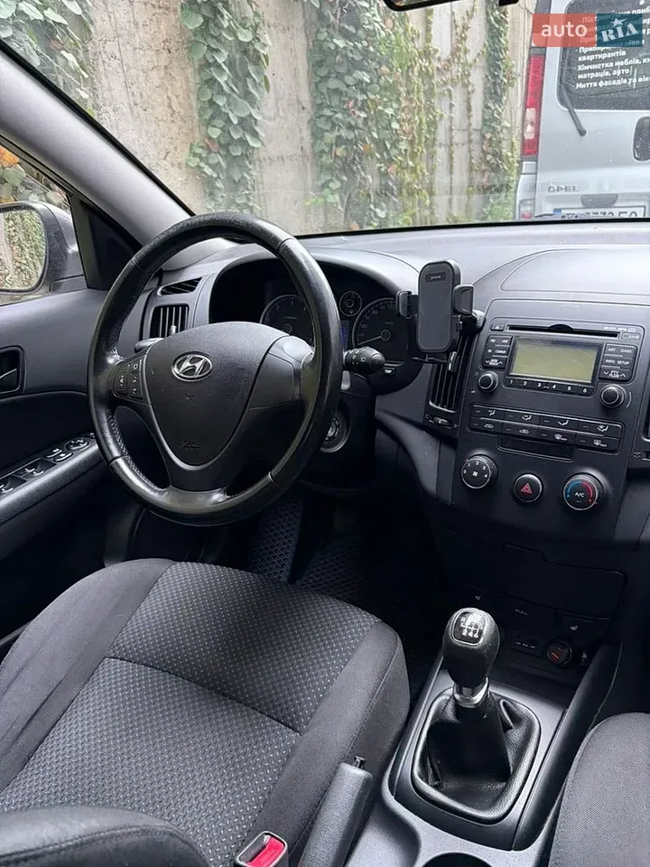 Hyundai I30 2011 photo 3