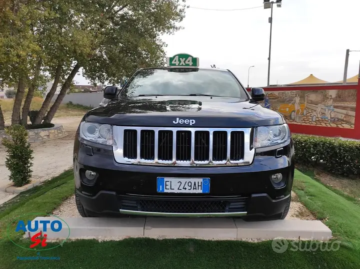 Jeep Grand Cherokee 2012 photo 2