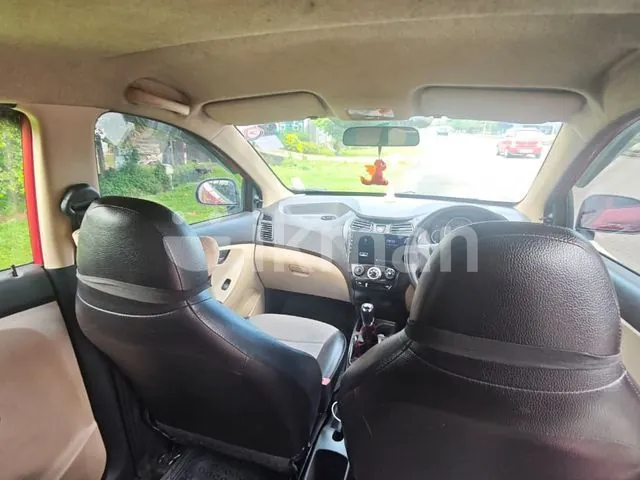 Hyundai Eon 2016 photo 3