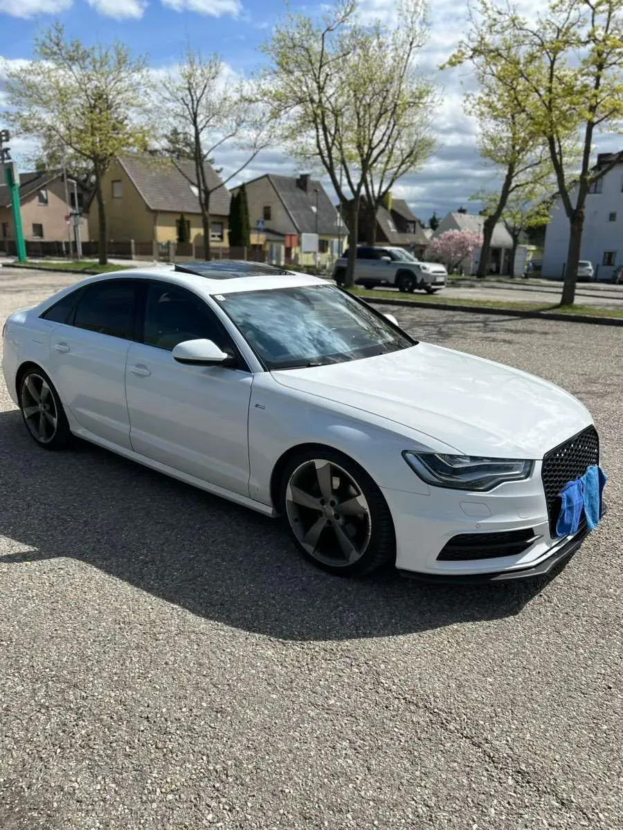 Audi A6 2014 photo 2