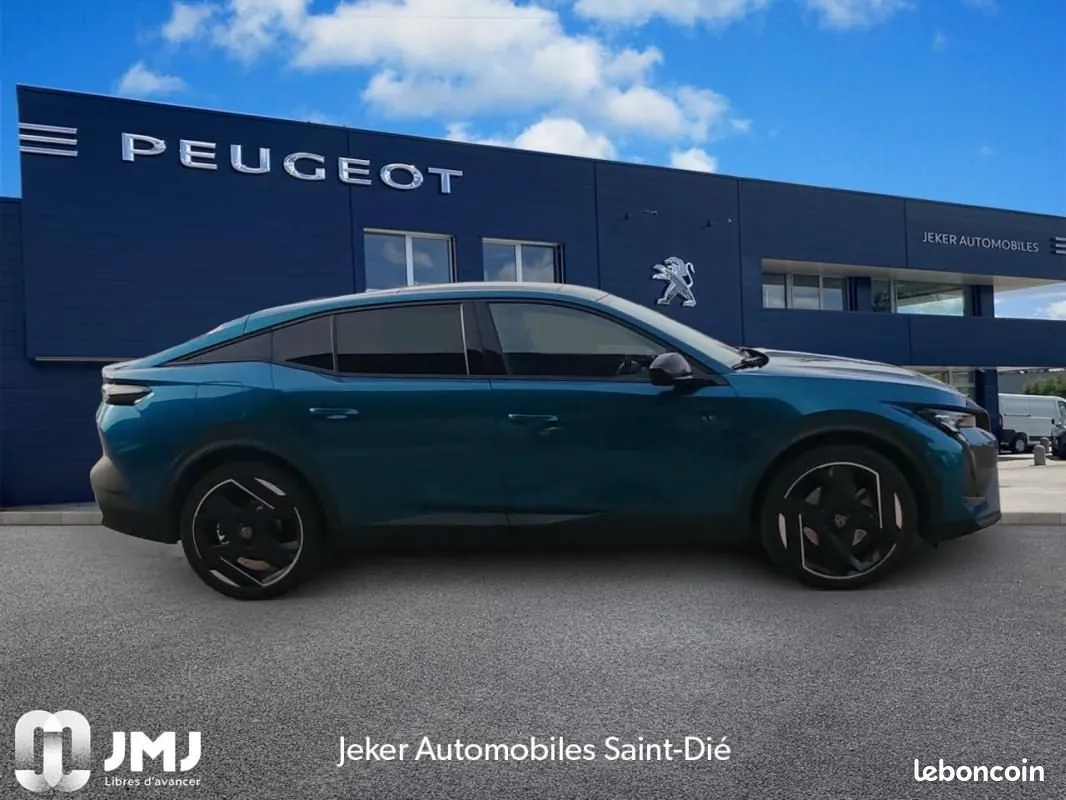 Peugeot 408 2022 photo 4