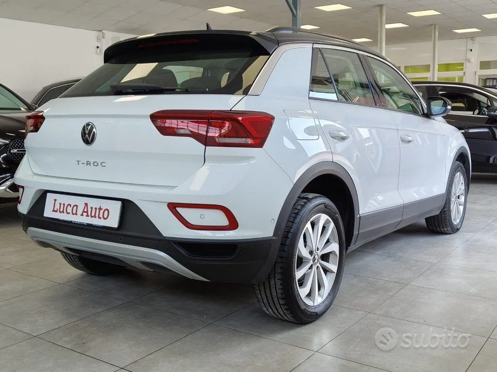 Volkswagen T-Roc 2023 photo 4