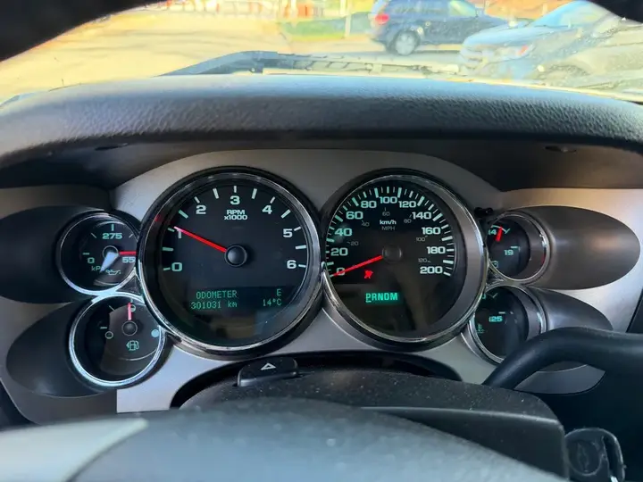 Chevrolet Silverado 1500 2013 photo 3