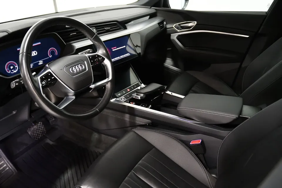 Audi Q8 2024 photo 2