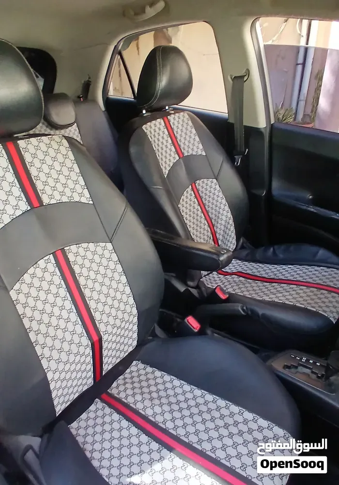 Kia Picanto 2012 photo 2