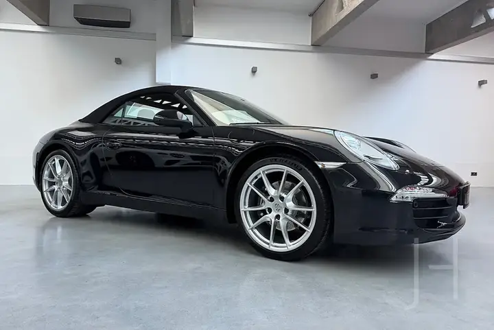 Porsche 911 2013 photo 2