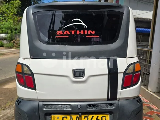 Bajaj Qute