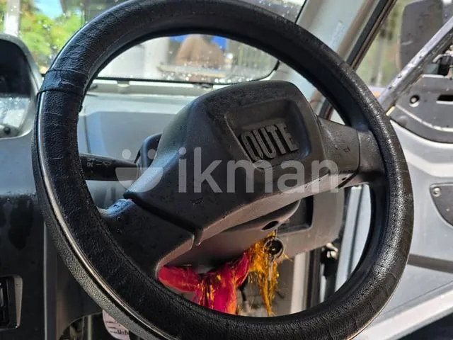 Bajaj Qute 2020 photo 2