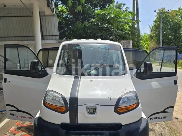 Bajaj Qute