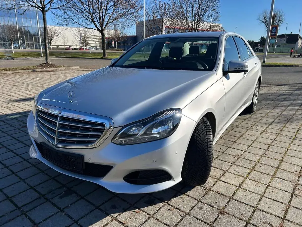 Mercedes-Benz Eklasse 2015 photo 2
