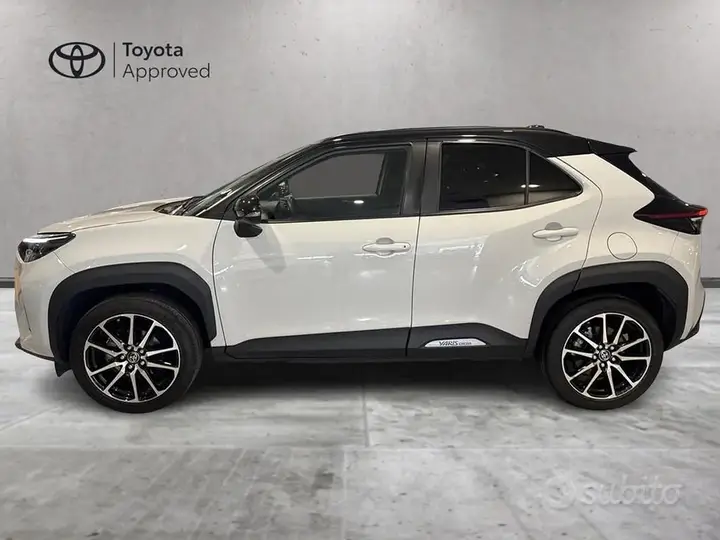 Toyota Yaris Cross 2023 photo 3